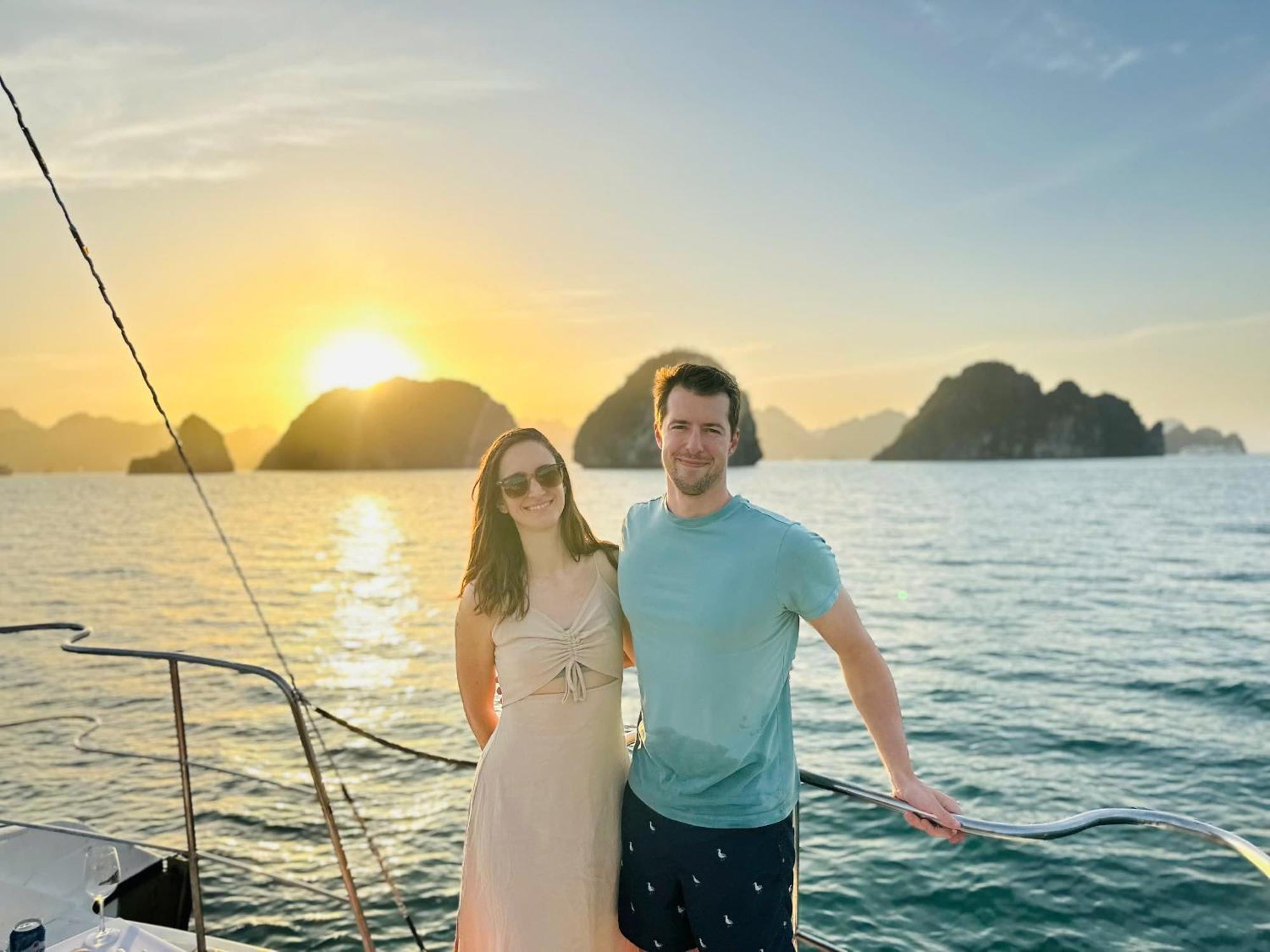 Scarlet Pearl Cruises Hotel Ha Long Buitenkant foto