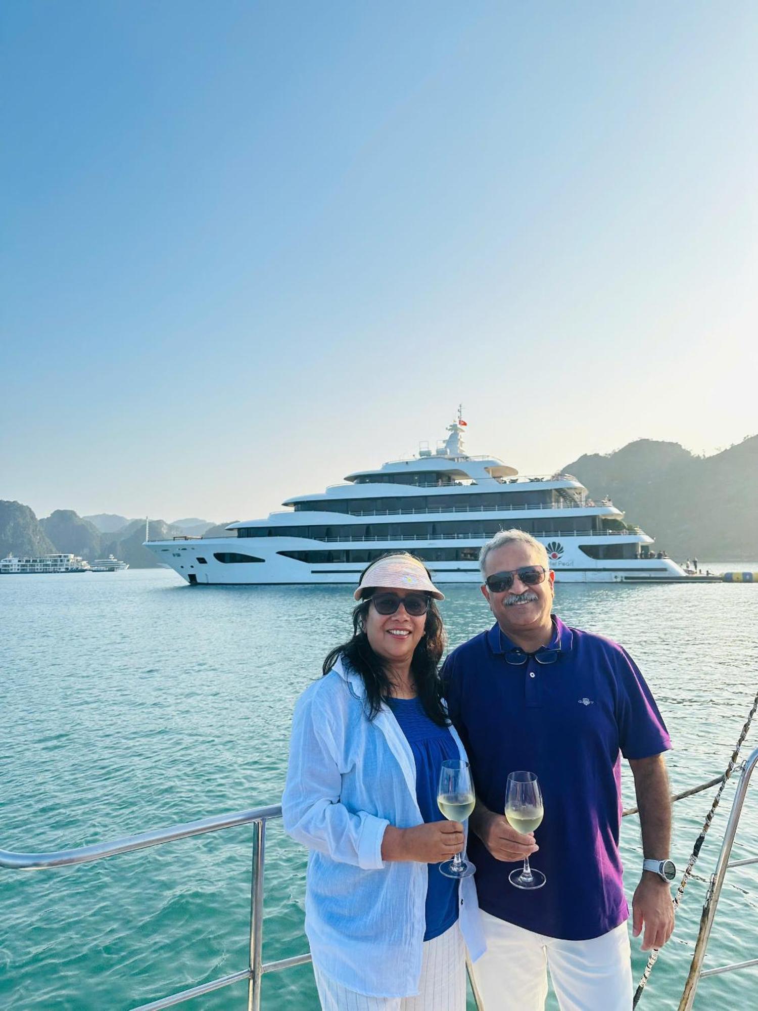 Scarlet Pearl Cruises Hotel Ha Long Buitenkant foto