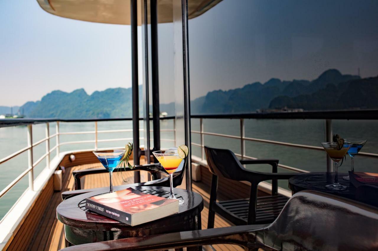 Scarlet Pearl Cruises Hotel Ha Long Buitenkant foto