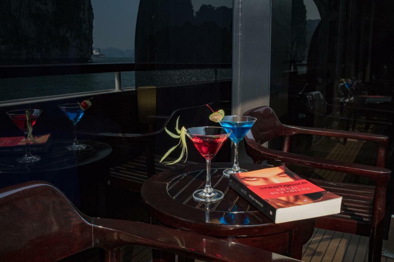 Scarlet Pearl Cruises Hotel Ha Long Buitenkant foto