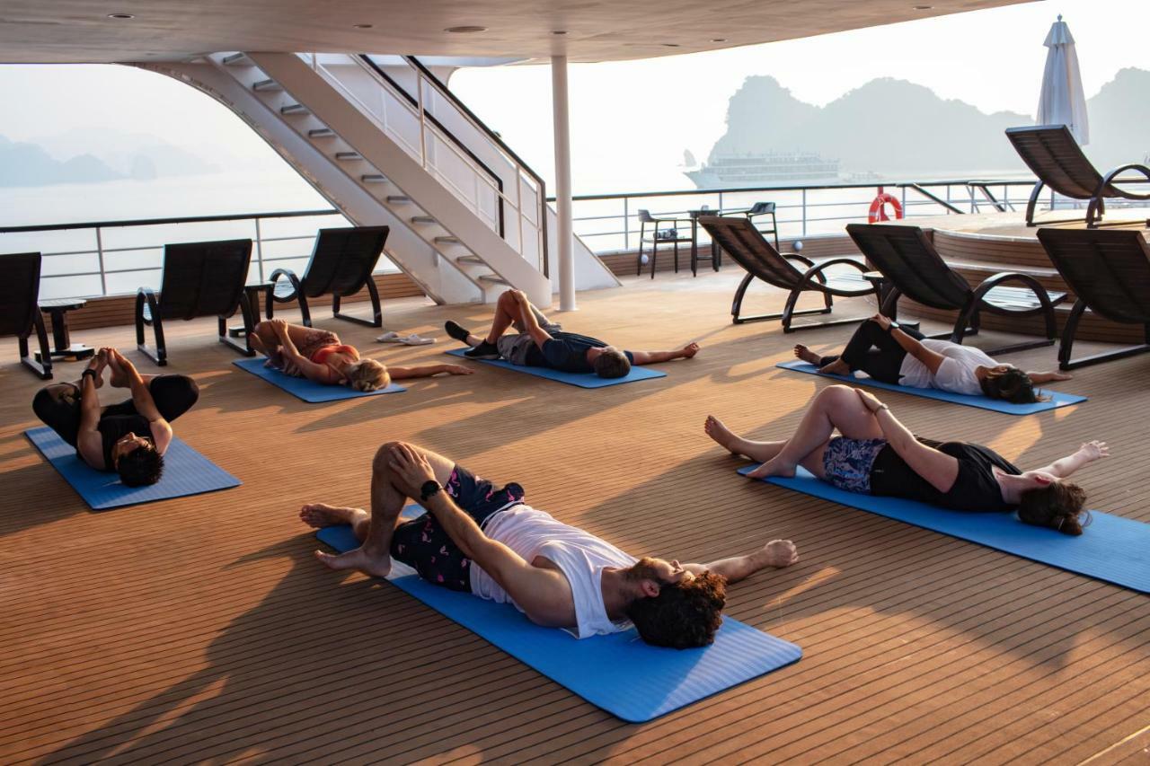 Scarlet Pearl Cruises Hotel Ha Long Buitenkant foto