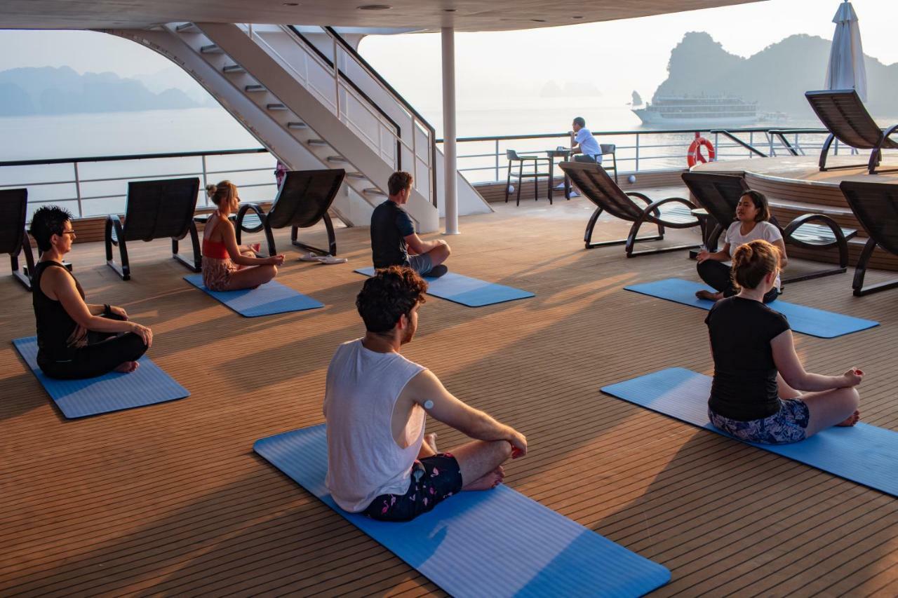 Scarlet Pearl Cruises Hotel Ha Long Buitenkant foto