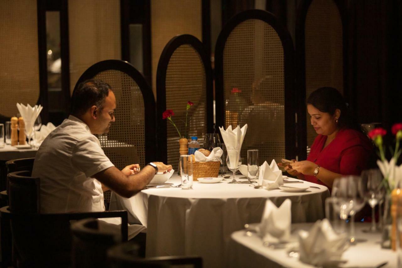 Scarlet Pearl Cruises Hotel Ha Long Buitenkant foto