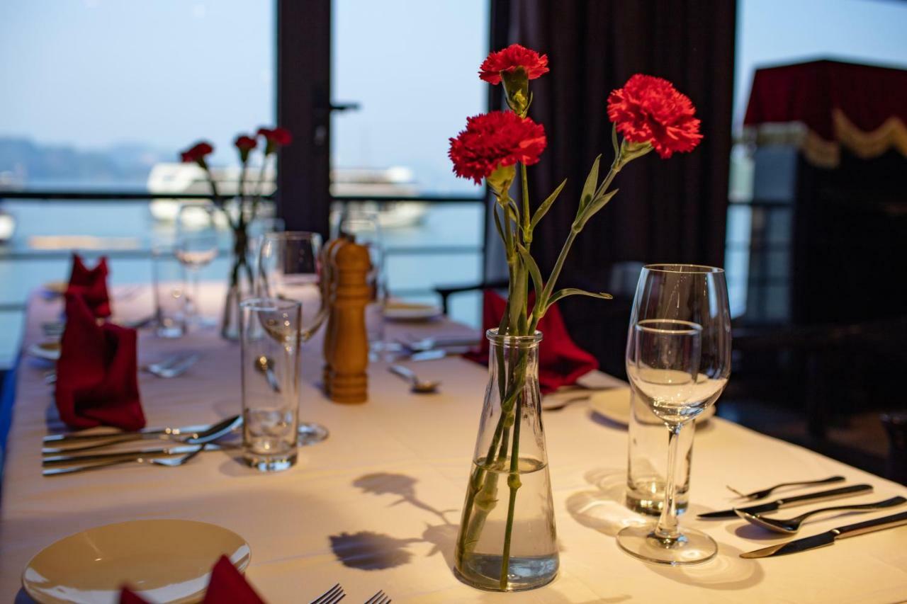Scarlet Pearl Cruises Hotel Ha Long Buitenkant foto