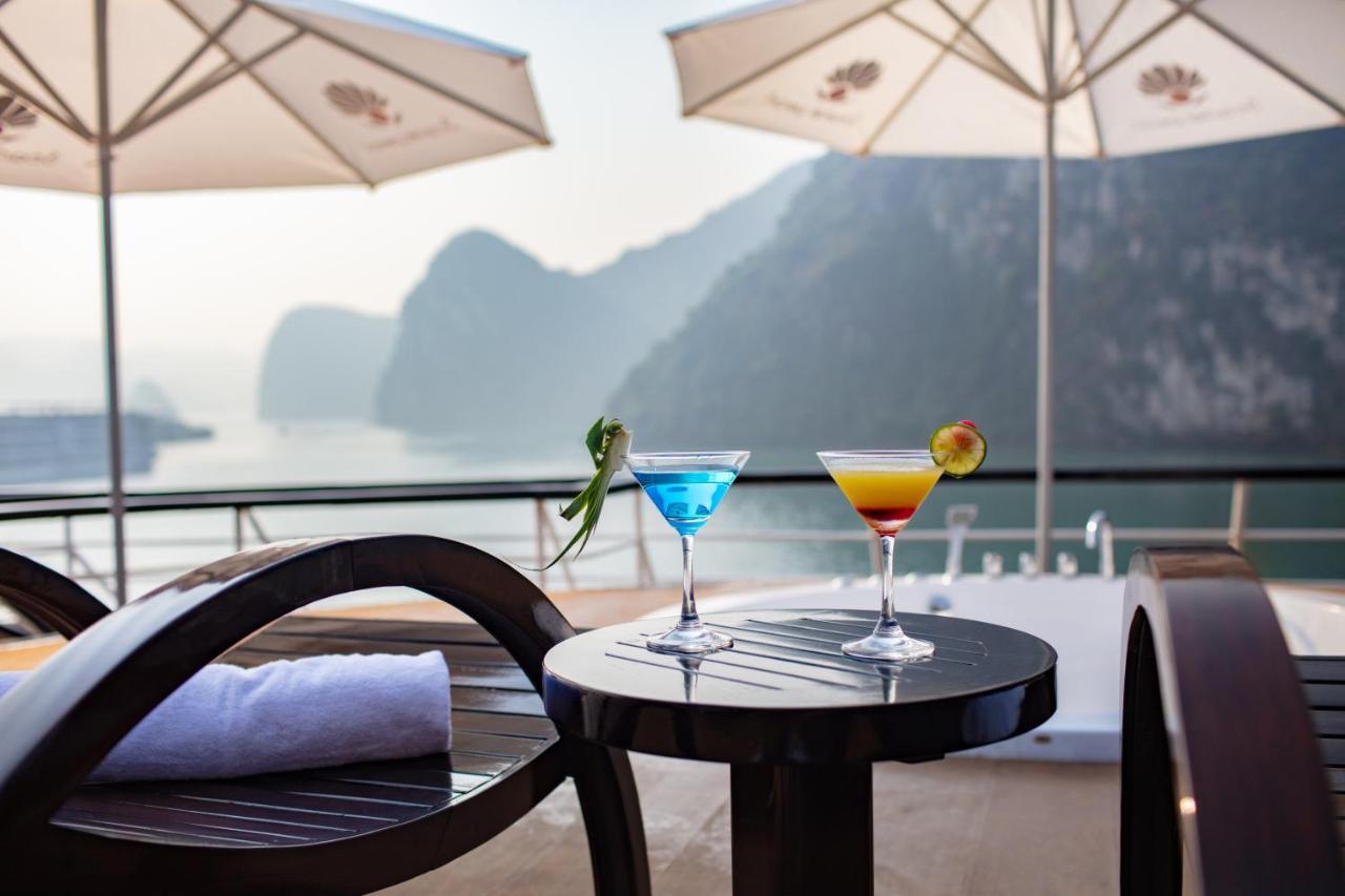 Scarlet Pearl Cruises Hotel Ha Long Buitenkant foto