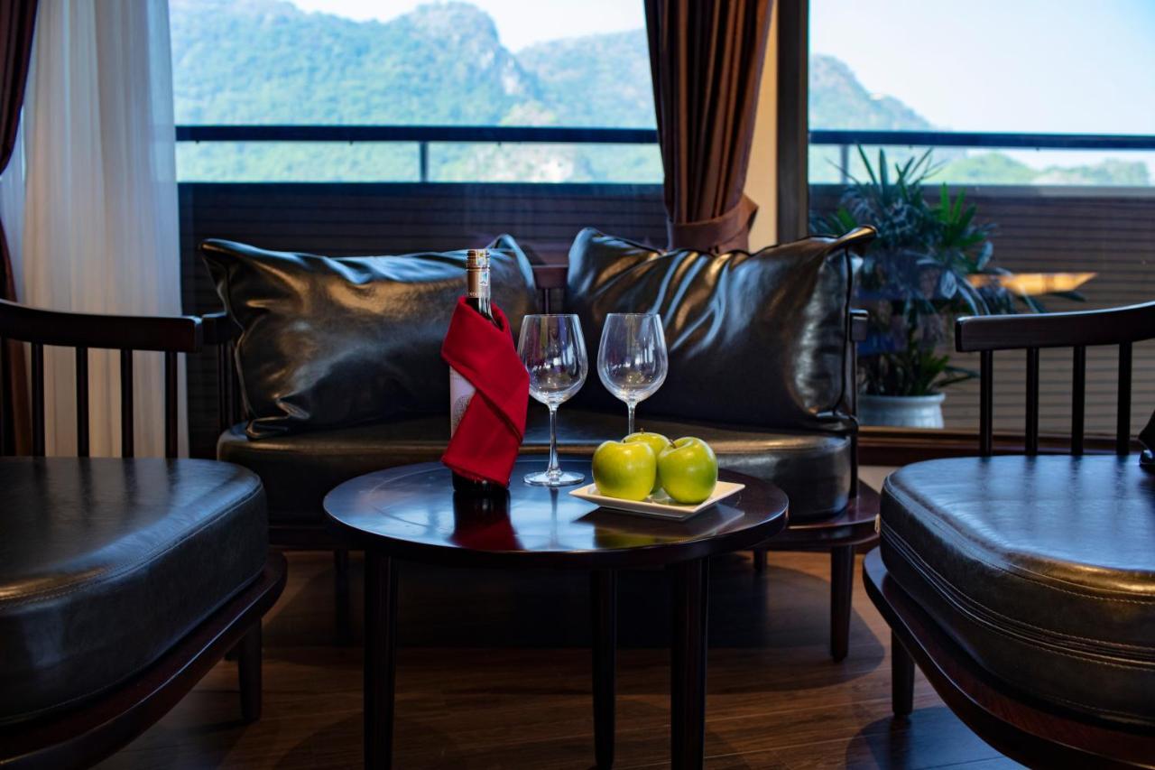 Scarlet Pearl Cruises Hotel Ha Long Buitenkant foto