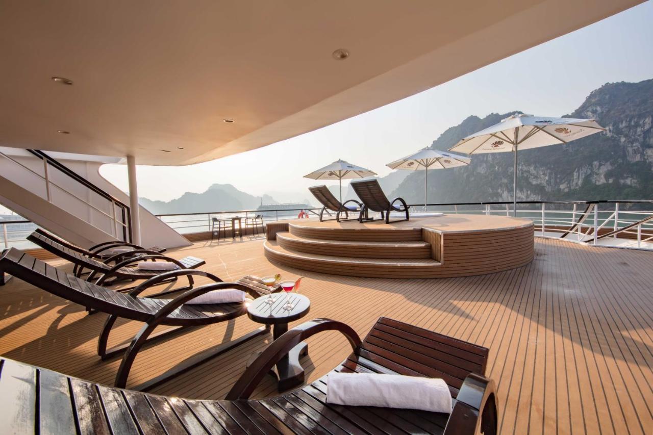 Scarlet Pearl Cruises Hotel Ha Long Buitenkant foto