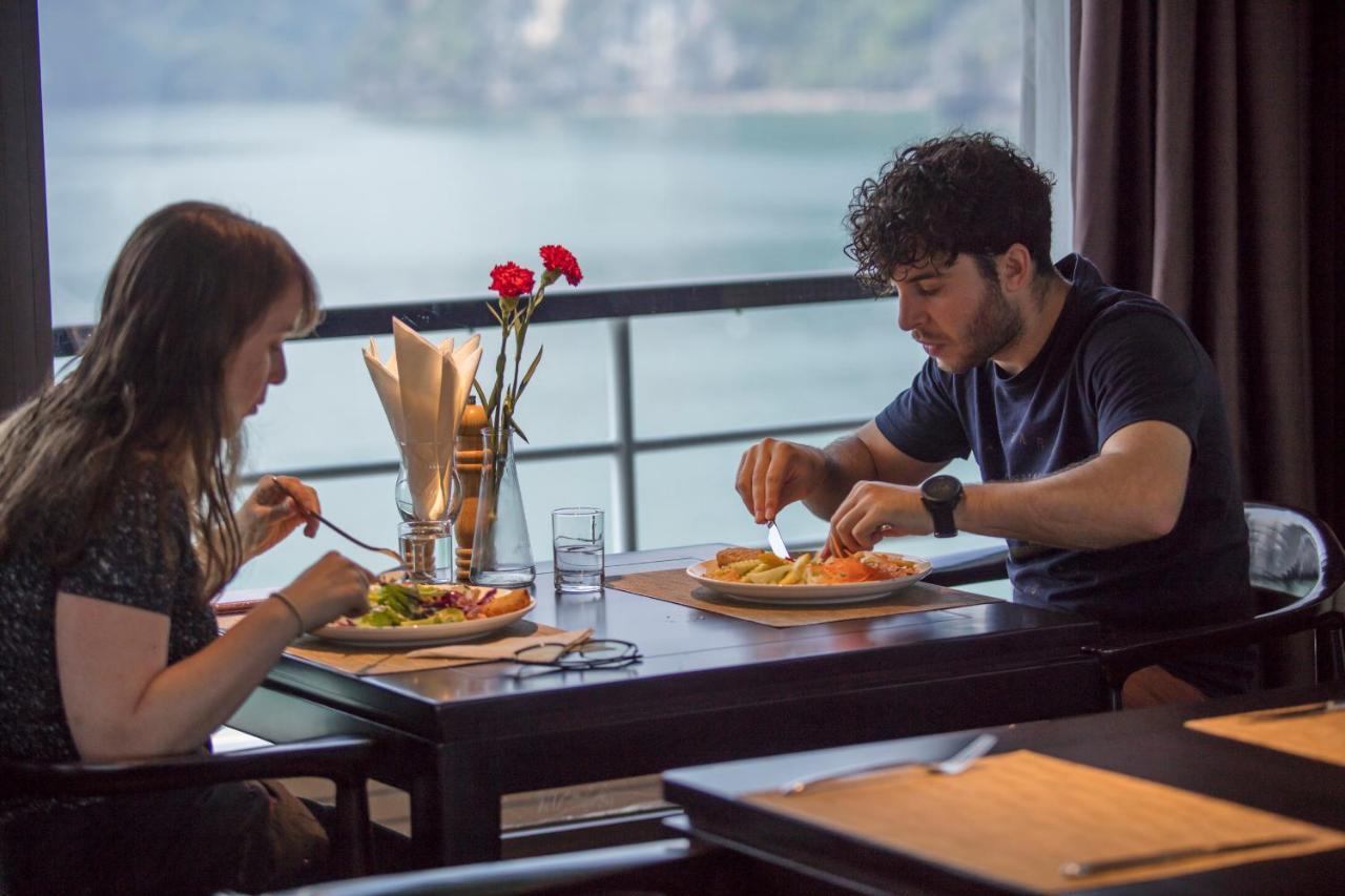 Scarlet Pearl Cruises Hotel Ha Long Buitenkant foto